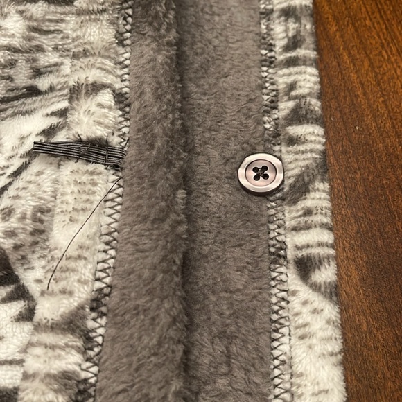 Cuddl Duds Womens PONCHO S/M Gray Soft Teddy Bear Fleece Oversized - Picture 7 of 9